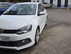 Vit Begagnad 2014 VW Polo Halvkombi | 90 000 kr (Marknadspris)