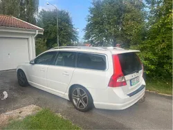 Vit Begagnad 2010 Volvo V70 Summum Kombi | 58 000 kr (Marknadspris)
