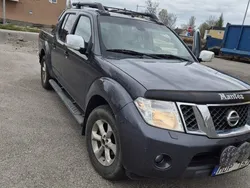 Grå Begagnad 2012 Nissan Navara Pickup | 79 000 kr (Marknadspris)