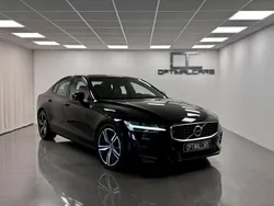 Svart Begagnad 2019 Volvo S60 R-Design Sedan | 299 900 kr (Marknadspris)