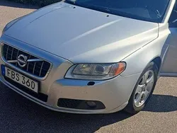 Grå Begagnad 2010 Volvo V70 Momentum Kombi | 54 900 kr (Marknadspris)