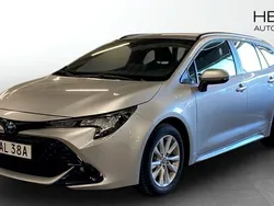 Silver Begagnad 2023 Toyota Corolla Active Kombi | 285 900 kr (Lite dyr)