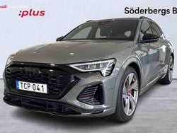 Grå Begagnad 2024 Audi Q8 e-tron SUV | 799 000 kr