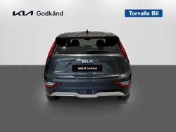 Grå Begagnad 2024 Kia e-Niro SUV | 349 900 kr (Marknadspris)