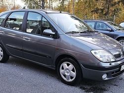 Mörkgrå (grå) Begagnad 2004 Renault Scénic II Expression Minibuss | 19 900 kr (Marknadspris)
