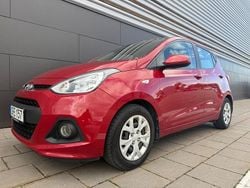 Röd Begagnad 2015 Hyundai i10 Halvkombi | 67 900 kr (Marknadspris)