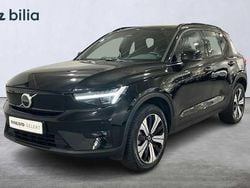 Svart Begagnad 2022 Volvo XC40 Plus SUV | 344 900 kr