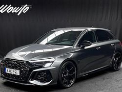 Grå Begagnad 2024 Audi RS3 Sportback Comfort Halvkombi | 609 800 kr (Marknadspris)