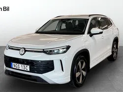 Vit Begagnad 2025 VW Tayron Life SUV | 499 900 kr