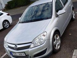Grå Begagnad 2008 Opel Astra Halvkombi | 16 000 kr (Marknadspris)