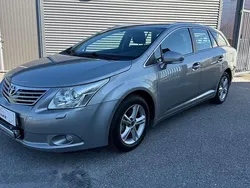 Ljusgrå (grå) Begagnad 2009 Toyota Avensis Business Edition Kombi | 48 900 kr (Marknadspris)