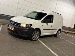 Vit Begagnad 2016 VW Caddy Minibuss | 79 000 kr (Bra pris)