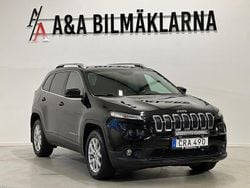 Svart Begagnad 2016 Jeep Cherokee Longitude SUV | 129 800 kr