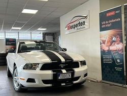 Vit Begagnad 2012 Ford Mustang Convertible Cab | 139 900 kr (Superpris)