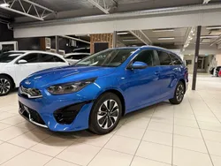 Blå Ny 2024 Kia Ceed Sportswagon Advance Kombi | 358 053 kr (Marknadspris)