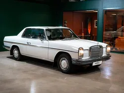 Vit Begagnad 1970 Mercedes W114 | 229 900 kr