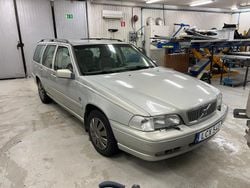 Begagnad 2000 Volvo V70 Kombi | 17 000 kr (Marknadspris)