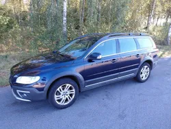 Blå Begagnad 2016 Volvo XC70 Momentum SUV | 85 000 kr (Marknadspris)