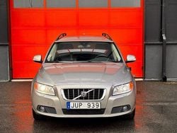 Ljusbrun Begagnad 2009 Volvo V70 Momentum Kombi | 59 900 kr (Bra pris)