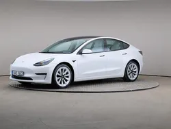 Vit Begagnad 2021 Tesla Model 3 Long Range AWD Sedan | 295 000 kr (Marknadspris)