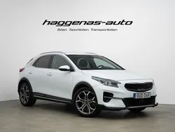 Vit Begagnad 2021 Kia XCeed Advance SUV | 209 000 kr (Marknadspris)