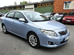 Ljusblå (blå) Begagnad 2008 Toyota Corolla Sedan | 59 900 kr (Marknadspris)