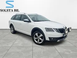 Vit Begagnad 2017 Skoda Octavia Scout Kombi | 139 000 kr (Bra pris)