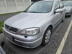 Vit Begagnad 2002 Opel Astra Halvkombi | 16 000 kr (Marknadspris)