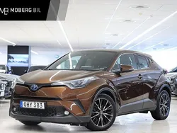 Brun Begagnad 2018 Toyota C-HR Executive SUV | 209 900 kr (Marknadspris)