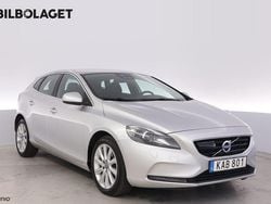 Silver Begagnad 2015 Volvo V40 Business Edition Halvkombi | 149 800 kr (Marknadspris)