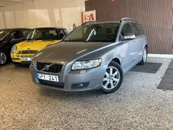 Grå Begagnad 2008 Volvo V50 Momentum Kombi | 64 900 kr (Marknadspris)