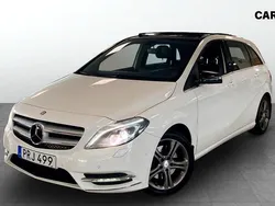 Vit Begagnad 2014 Mercedes B220 Minibuss | 170 000 kr