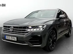 Grå Begagnad 2018 VW Touareg SUV | 449 900 kr (Lite dyr)