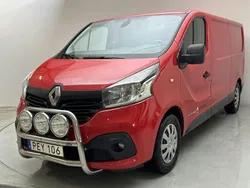Röd Begagnad 2017 Renault Trafic Van | 95 000 kr