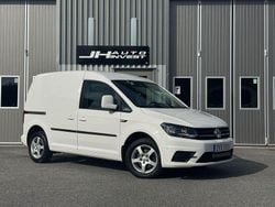 Vit Begagnad 2018 VW Caddy Minibuss | 149 900 kr (Marknadspris)
