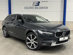 Grå Begagnad 2018 Volvo V90 CC Kombi | 299 990 kr (Marknadspris)