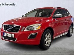 Röd Begagnad 2011 Volvo XC60 R-Design SUV | 99 900 kr (Superpris)