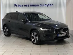 Mörkgrå Begagnad 2019 Volvo V60 CC Kombi | 329 000 kr (Lite dyr)