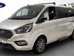 Grå (silver) Begagnad 2023 Ford Tourneo Minibuss | 459 900 kr (Superpris)