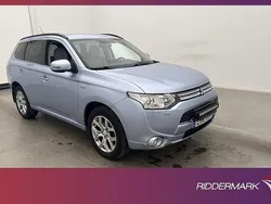 Ljusblå Begagnad 2014 Mitsubishi Outlander P-HEV SUV | 124 900 kr (Marknadspris)