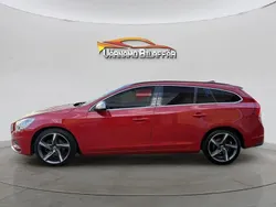 Röd Begagnad 2012 Volvo V60 R-Design Momentum Kombi | 114 900 kr (Marknadspris)