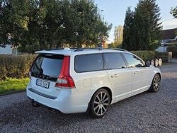Vit Begagnad 2015 Volvo V70 Dynamic Kombi | 110 000 kr (Marknadspris)