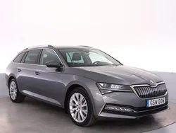 Grå Begagnad 2023 Skoda Superb Style Kombi | 389 000 kr (Marknadspris)