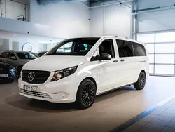 Vit Begagnad 2021 Mercedes Vito Minibuss | 449 900 kr