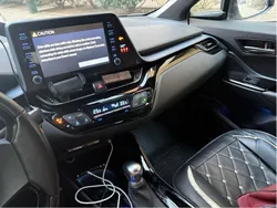Grå Begagnad 2021 Toyota C-HR Edition SUV | 258 000 kr (Marknadspris)