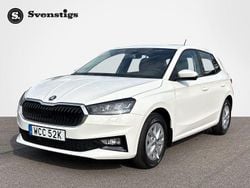 Vit (candy white) Ny 2025 Skoda Fabia Selection Halvkombi | 239 900 kr (Bra pris)