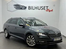 Grå Begagnad 2015 Skoda Superb Style Kombi | 168 500 kr (Dyr)