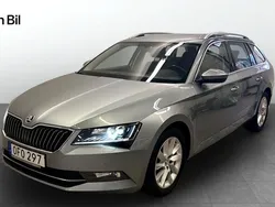 Grå Begagnad 2016 Skoda Superb Style Kombi | 189 900 kr