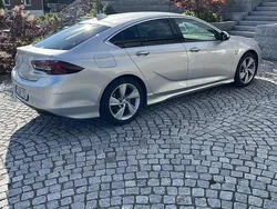 Grå Begagnad 2018 Opel Insignia Business Halvkombi | 219 000 kr (Lite dyr)