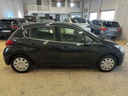 Grå Begagnad 2019 Peugeot 208 Halvkombi | 79 900 kr (Bra pris)